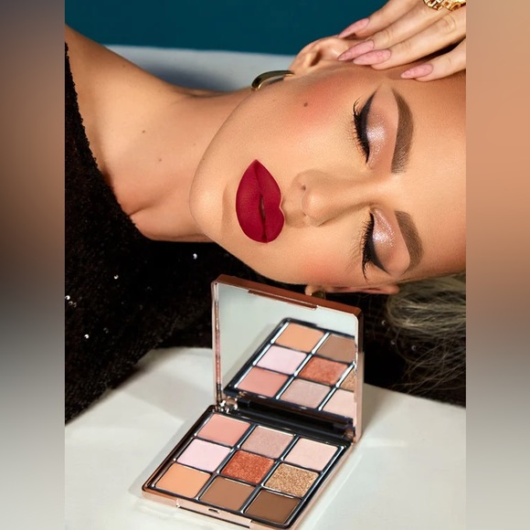 Ciate London x Christine Quinn Eye Shadow Palette- Bo$$ B*itch. Flare, Fiery - Picture 9 of 11